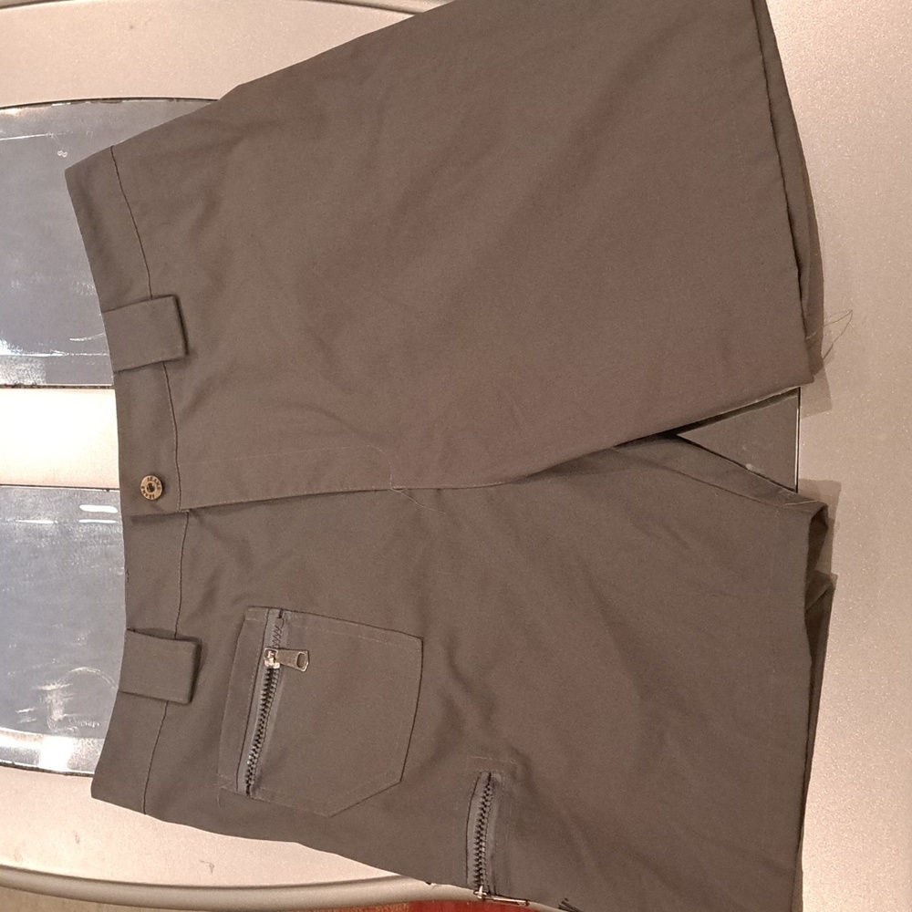 No Name (w/Jameson Whiskey logo) Size XL, Tan Shorts.